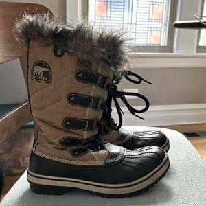 Sorel snow boots